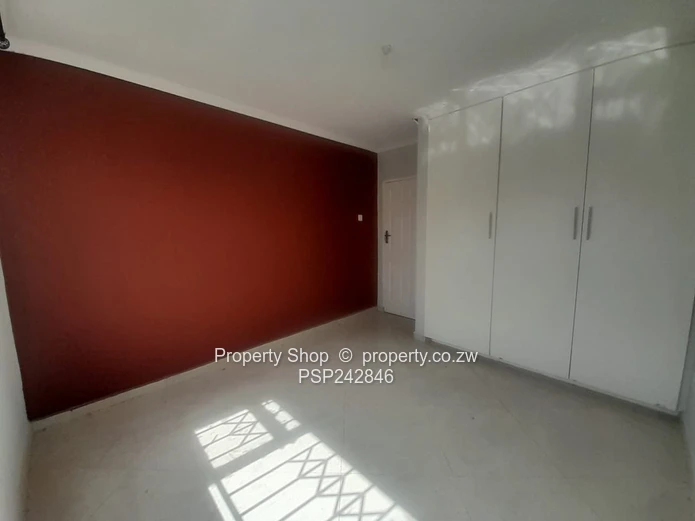 Modern 4-Bed Walled Home in Damofalls  Phase 3- Garage, Tank & Main En-Suite