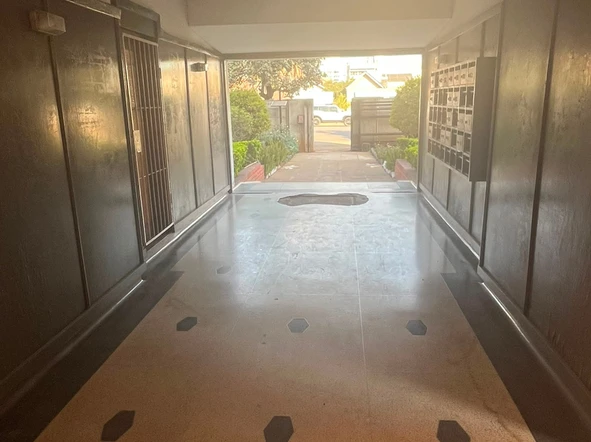 2 Bedroom Garden Flat