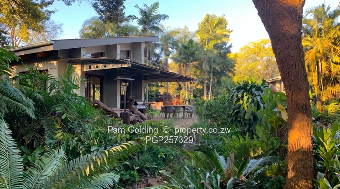 5 Bedroom Family Home on 4,047sqm in Lewisam