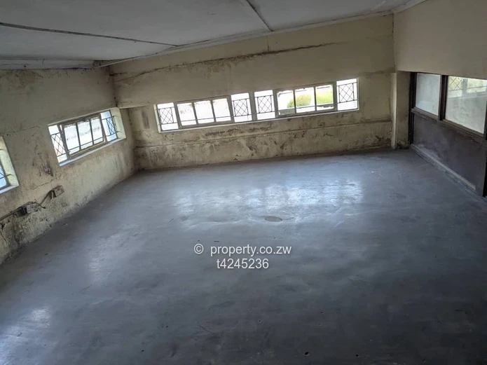 Chitungwiza Zengeza 4 commercial building for sale  (Sole Mandate)