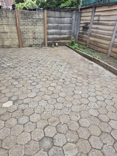 Harare CBD Avenues: 2-Bed Flat 80sqm — Borehole & Paved Yard (Sole Mandate)