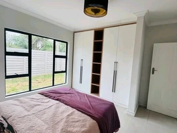 3 Bedroom Flat & Apartment