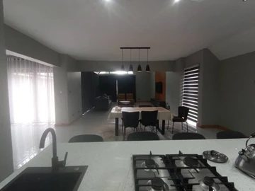 2 Unit Townhouse Complex