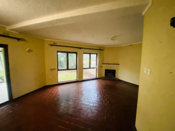 3 Bedroom Flat & Apartment