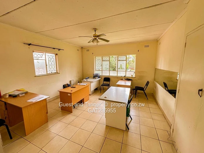 Commercial Property For Rent In Highlands  (Sole Mandate)