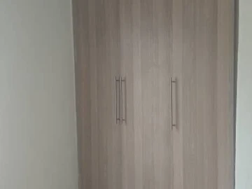 2 Bedroom Flat & Apartment