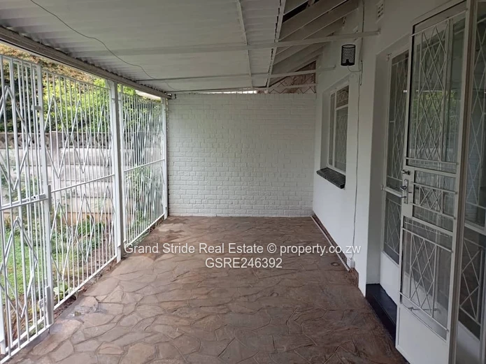 Garden Flat In Avondale