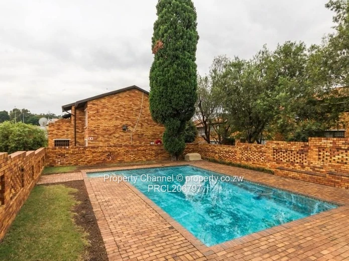 2-Bedroom Apartment for Sale in South Africa, 65m²