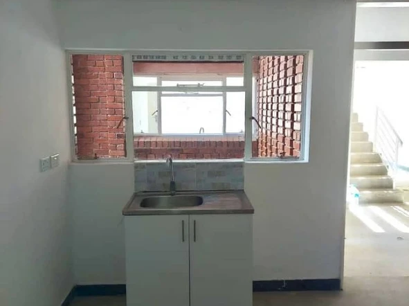 2 Bedroom Flat & Apartment