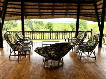 Hotel & Lodge