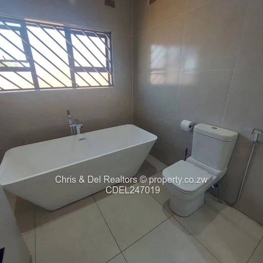 Adylinn - a beautiful house in a Gated Community in Westgate