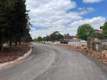 Commercial & Industrial Land