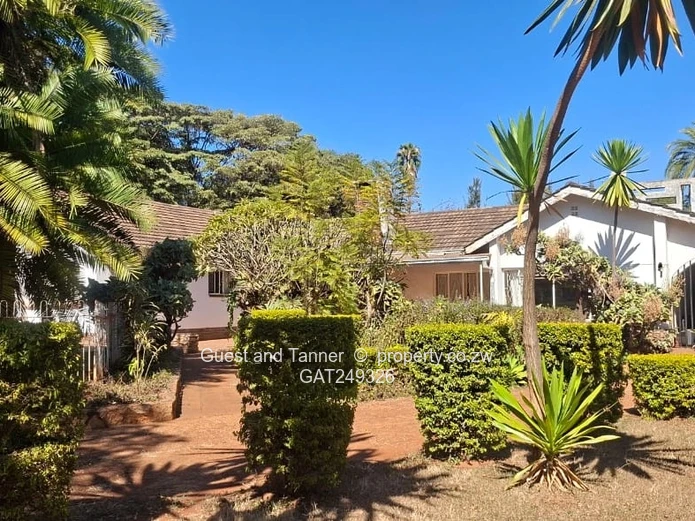  Prime Location 5 Bedroomed House for Sale - Highlands
