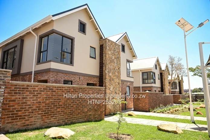 Modern Garden Flat in Greendale — 3 Beds, Pool & Borehole