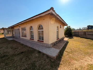 3 Bedroom Flat & Apartment