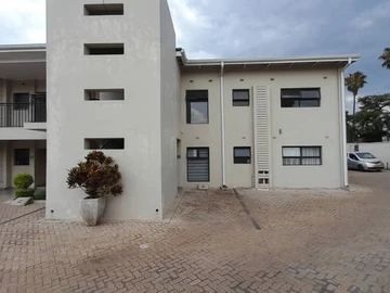 3 Bedroom Flat & Apartment