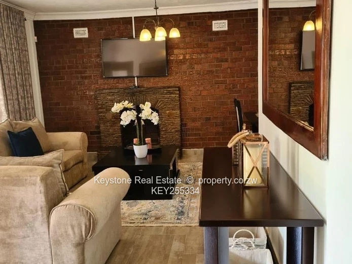 Charming 3 Bedroom Home to Let in Safe Convenient Neighbourhood
