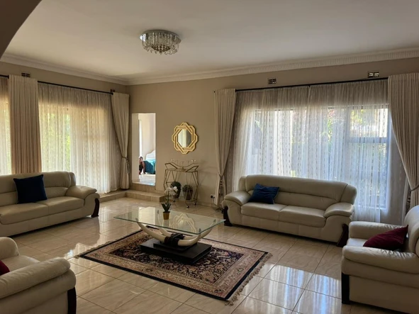 6 Bedroom House