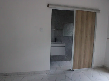 3 Bedroom Flat & Apartment