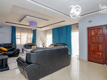 5 Bedroom House
