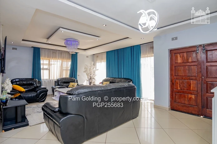 5 Bedroom House For Sale In Madokero