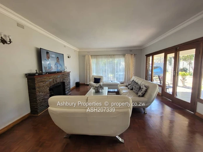 Well Loved Spacious Family Home in A Remarkable Neighbourhood (Sole Mandate)