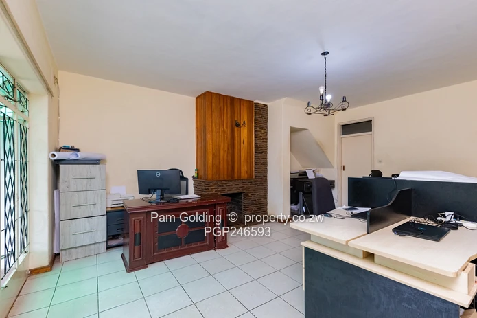 Well Located 2 Bedroom Garden Flat