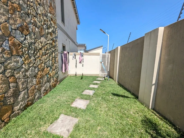 3 Bedroom Garden Flat