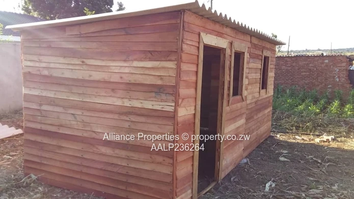 Prime 2000sqm Stand with Prolific Borehole in Charlotte Brook (Deeds)