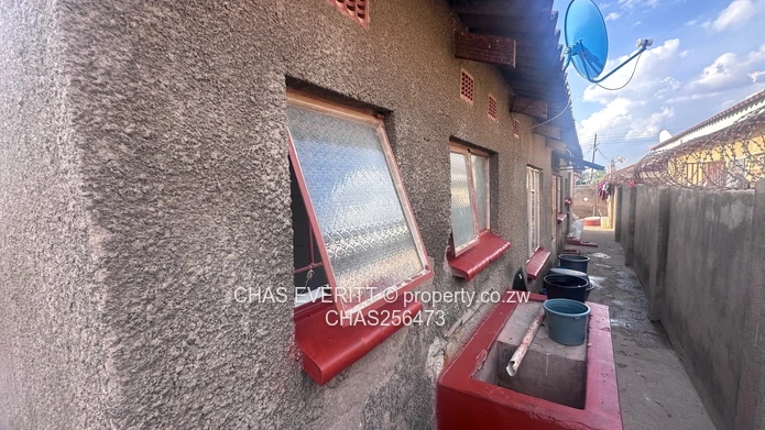 Chitungwiza Unit L Extension | 4-Bedroom House