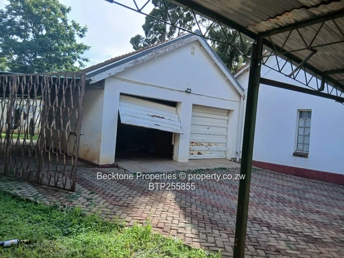 Kumalo 4-Bed House on 2500m² with Pool & Borehole