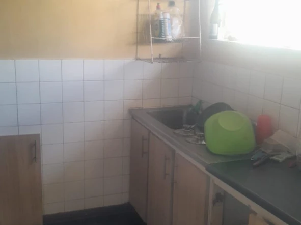 2 Bedroom Flat & Apartment