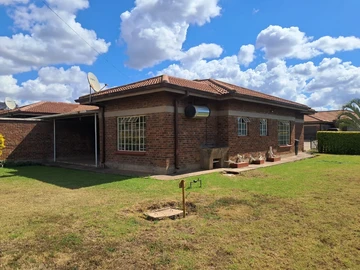3 Bedroom Garden Flat