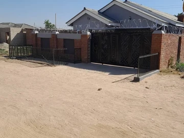  3-Bedroom House for Rent in Southlea Park, Harare