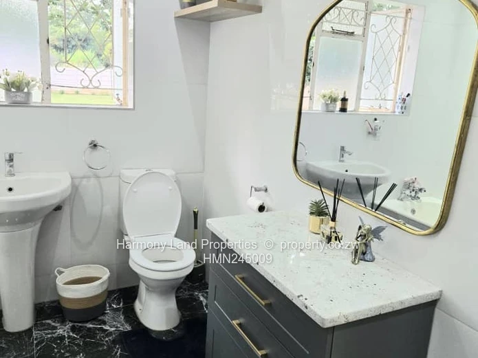 Stunning Modern Home To Let – Bluffhill*  