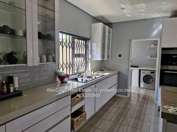 Modern And Spacious Home In Sandton!!!