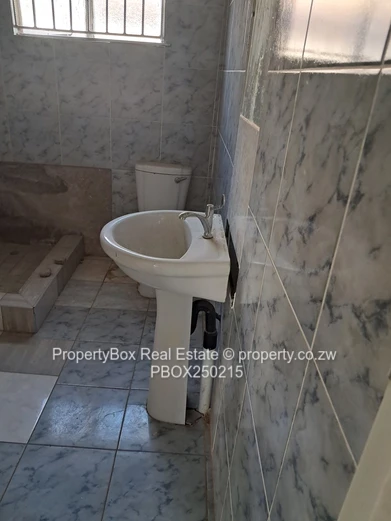 Damofalls Phase 4 House to rent available 1 July!