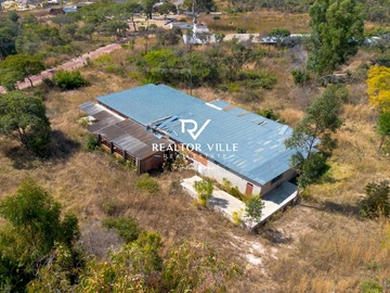 Farm & Agricultural Land