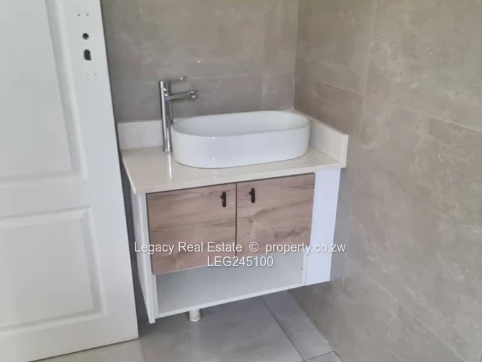 Exquisitely Renovated Home In Prime Mandara