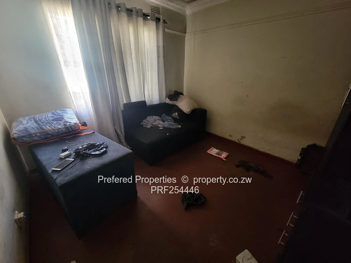 Marimba Park: 4-Bed Walled Home with Verandah (Sole Mandate)