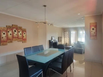 3 Bedroom Garden Flat