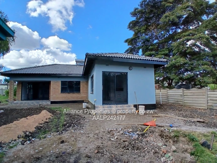 2x Modern 3-Bedroom House for Rent – Hillside