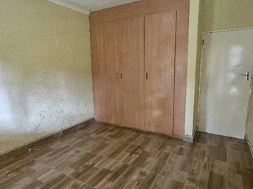 3 Bedroom Garden Flat