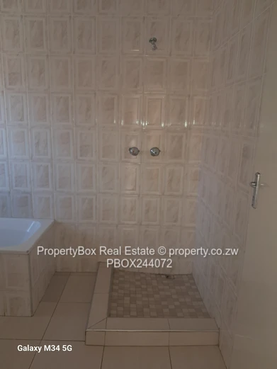 Crowhill views before the dam to rent available 1 May