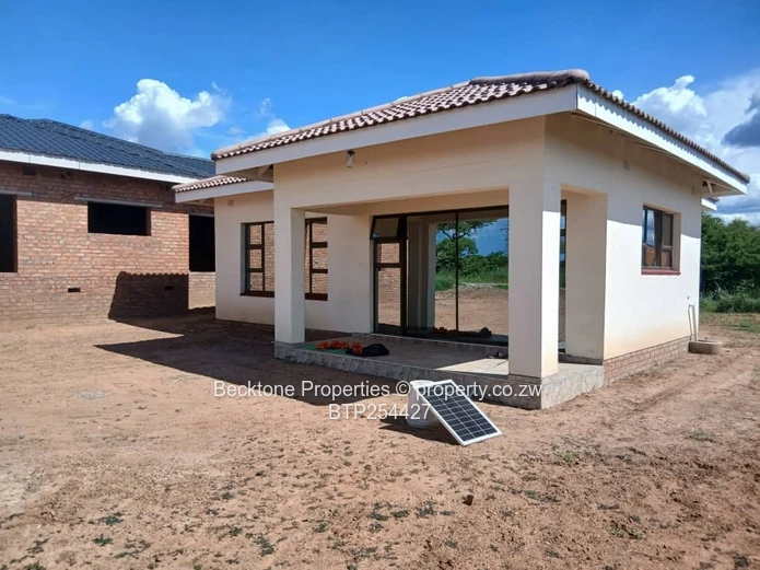 Partly Finished 4-Bed with Completed Flatlet on 1300m², Highmount