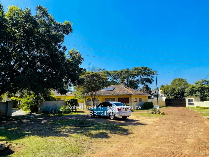 3 Bedroomed Townhouse in a Complex of 12 in Bluffhill. 