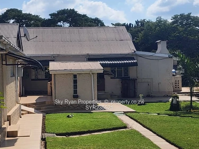 Monavale Property For Sale