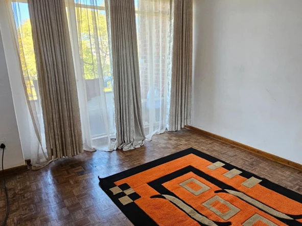 Flat & Apartment