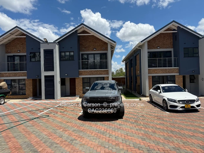 Clusters to rent in Newlands  (Sole Mandate)