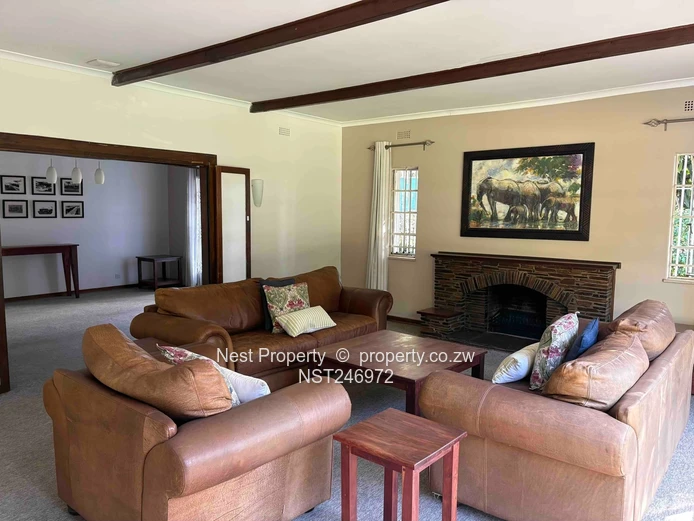 Elegant Family Living In Gunhill